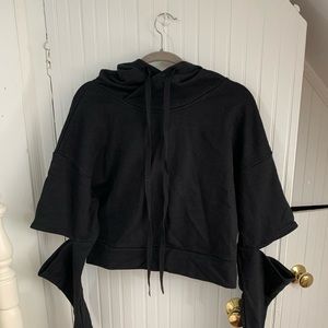 Alo Yoga Black Peak Long Sleeve Top